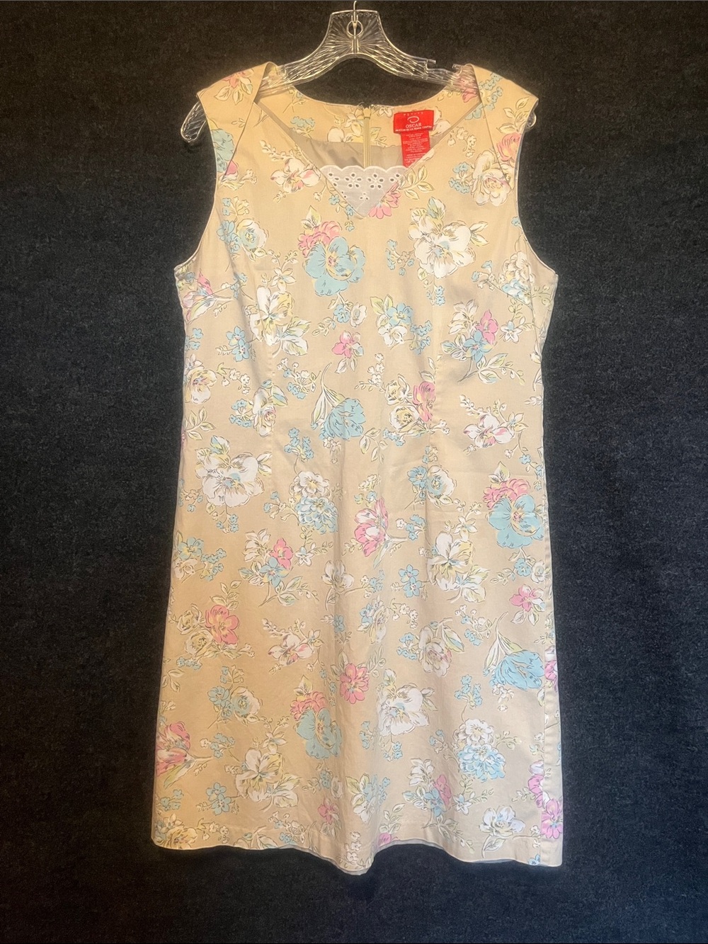 Oscar de la Renta Sleeveless Cream Floral Mini Dress with Pastel Blooms
